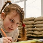 UNICEF: 200 000 dzieci we wschodniej Ukrainie wymaga wsparcia psychologicznego