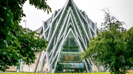 Zielone Arkady rozkwitają na wiosnę BIZNES, Konsument - Już wkrótce w największym centrum handlowym w regionie stylistka i dziennikarka modowa - Marta Dudziak przygotuje dla mieszkańców Bydgoszczy i okolic wiosenne stylizacje.