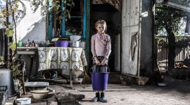 Eskalacja konfliktu we wschodniej Ukrainie: miliony osób odcięte od wody BIZNES, Polityka zagraniczna - Kijów/Genewa, 4 lipca 2019 r. – Eskalacja konfliktu we wschodniej Ukrainie zagraża dostępowi do czystej wody i sanitariatów dla 3,2 mln osób, w tym 500 tys. dzieci. Pracownicy wodociągów ryzykują utratę życia, naprawiając zniszczoną infrastrukturę.