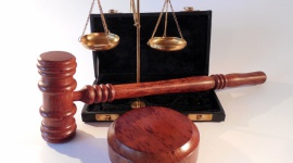 Polacy są winni sądom prawie pół miliarda złotych BIZNES, Konsument - Jak wynika z danych Krajowego Rejestru Długów prawie 146 tys. osób ma do zapłaty 485,5 mln zł sądom powszechnym. Dzięki specjalnej platformie do wpisywania dłużników do biur informacji gospodarczej, sądy upubliczniają coraz więcej nieopłaconych zobowiązań.