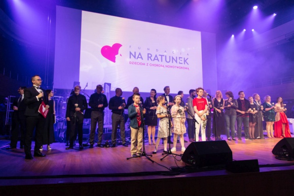 11 Koncert Nadziei. Największe muzyczne wydarzenie charytatywne we Wrocławiu Problemy społeczne, BIZNES - Gwiazdy Teatru Muzycznego Capitol w duetach z przedstawicielami znanych firm. Takiego połączenia Wrocław jeszcze nie widział! 6 kwietnia będzie wyjątkowa okazja: charytatywny, 11. Koncert Nadziei "Capitalne Duety".