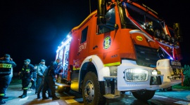 Dzięki wyborczej frekwencji mieszkanców, OSP Zielątkowo z nowym wozem Samorządy, BIZNES - W podpoznańskiej gminie Suchy Las na tegoroczne wybory przyszło niemal 80 proc. uprawnionych do głosowania - to rekordowy wynik w Wielkopolsce. Z tej okazji gmina, otrzymała od rządu nowy wóz strażacki, zgodnie z obietnicą MSWiA. Było z pompą!